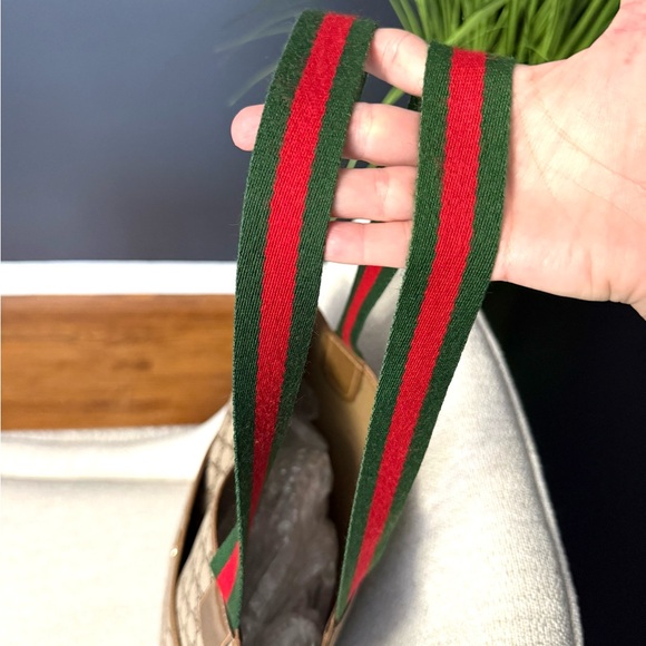 Authentic Gucci brown monogram coated canvas tote bag - Picture 15 of 16